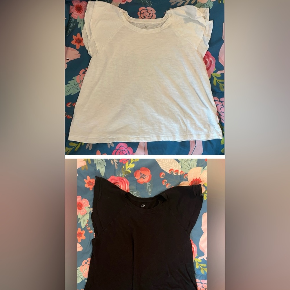 GAP PCK OF 2 Ruffle Sleeve Shirts